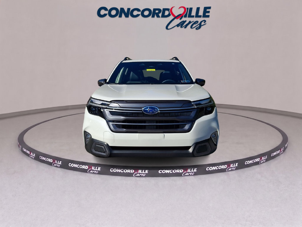 Used 2025 Subaru Forester Limited AWD/4WD image 3