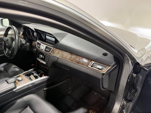 Used 2015 Mercedes-Benz E 350 4MATIC Sedan image 33