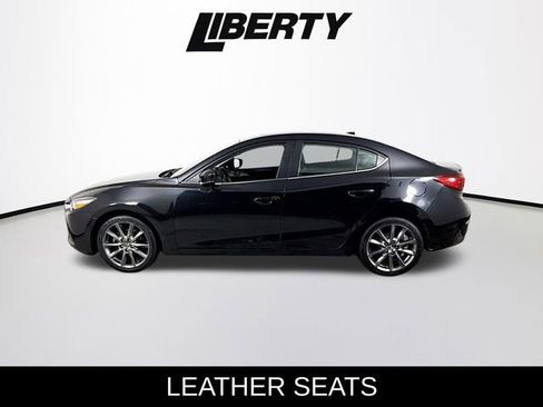 Used 2018 MAZDA MAZDA3 Touring image 4