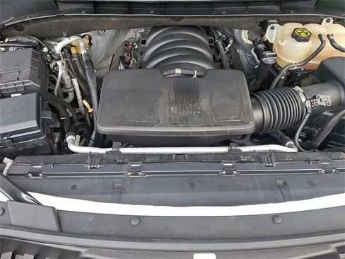 Used 2021 Cadillac Escalade Sport w/ LPO, Illumination Package image 29