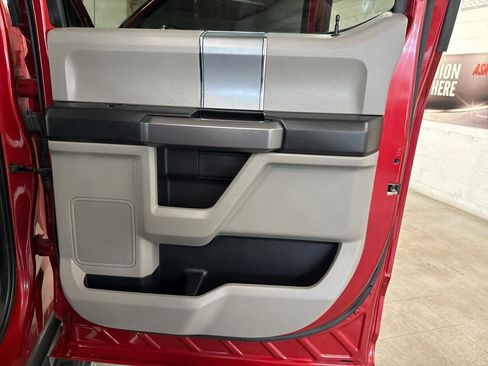 Used 2021 Ford F250 XLT w/ XLT Premium Package AWD/4WD image 44