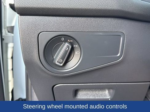 Used 2021 Volkswagen Tiguan SE w/ Panoramic Sunroof Package AWD/4WD image 13