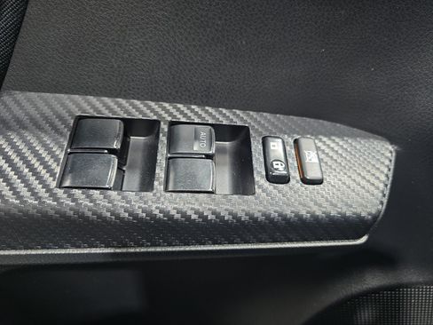 Used 2013 Toyota RAV4 XLE AWD/4WD image 26