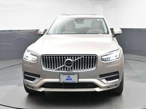 Used 2023 Volvo XC90 B6 Plus AWD/4WD image 3