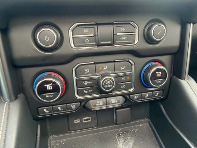 Used 2021 Chevrolet Suburban Premier w/ Premium Package AWD/4WD image 58
