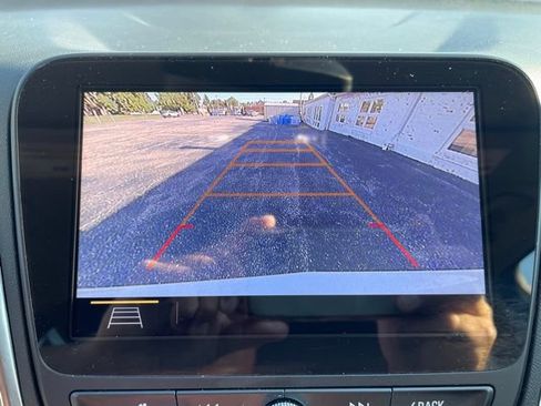 Used 2020 Chevrolet Equinox LT FWD image 26