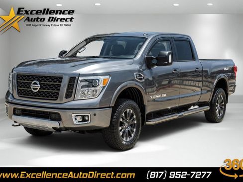 Used 2017 Nissan Titan PRO-4X w/ Pro-4x Convenience Package AWD/4WD image 1