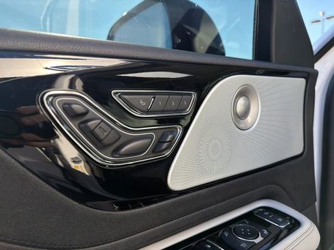 Used 2025 Lincoln Aviator Reserve w/ Equipment Group 201A image 24