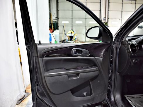 Used 2016 Buick Enclave Premium w/ Experience Buick Package image 8