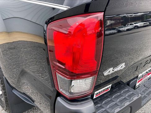 Used 2019 Toyota Tacoma SR AWD/4WD image 33