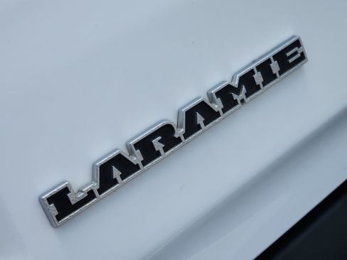 Used 2023 RAM 1500 Laramie AWD/4WD image 13