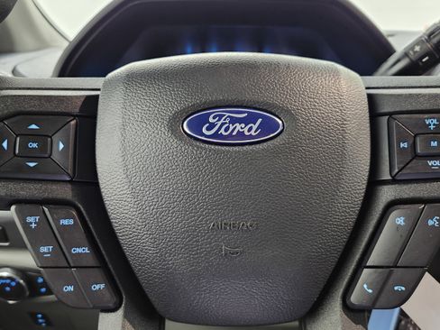 Used 2019 Ford F350 XLT w/ XLT Premium Package image 28