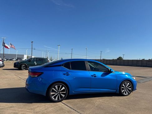 Used 2023 Nissan Sentra SV w/ SV Premium Package FWD image 23