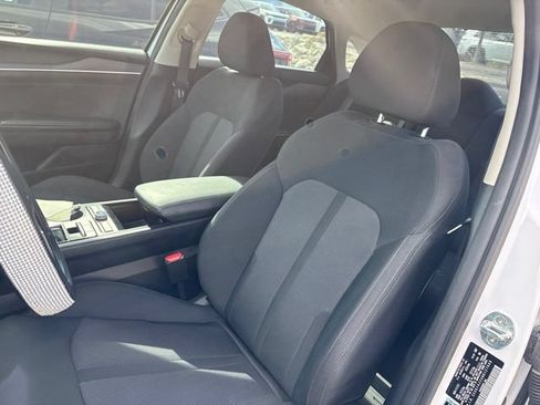 Used 2022 Kia K5 LXS FWD image 11