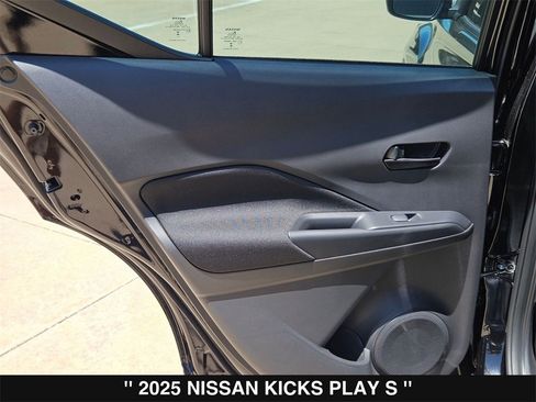 New 2025 Nissan Kicks Play S image 18