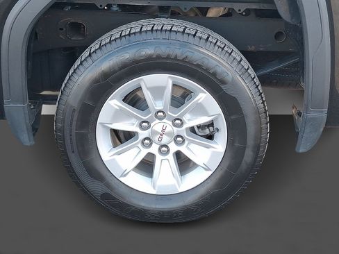 Used 2023 GMC Sierra 1500 SLE image 7