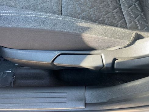 Used 2025 Nissan Kicks SV image 23