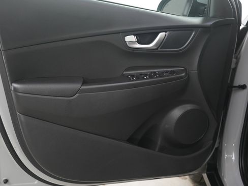 Used 2023 Hyundai Kona SEL w/ Convenience Package image 18