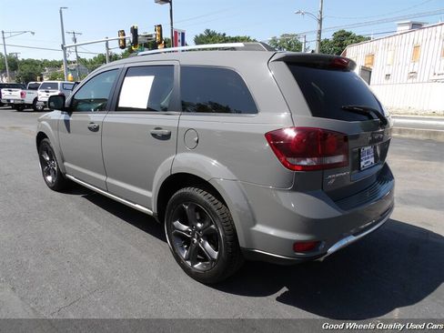 Used 2019 Dodge Journey Crossroad AWD/4WD image 7