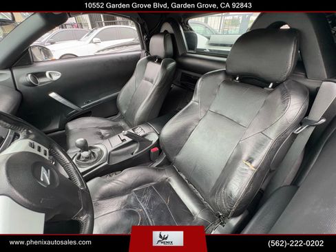 Used 2004 Nissan 350Z Touring image 23