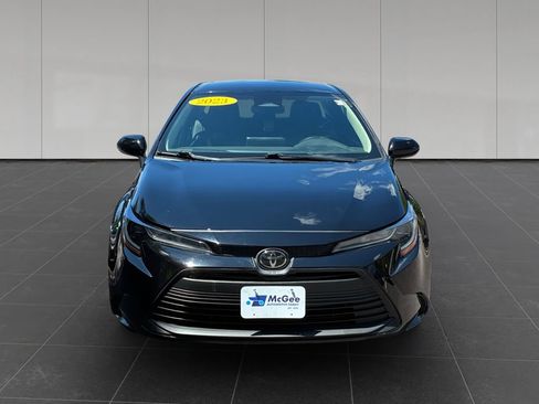Used 2023 Toyota Corolla LE FWD image 8