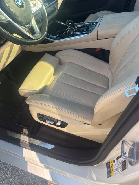 Used 2019 BMW X7 xDrive40i w/ Premium Package AWD/4WD image 3