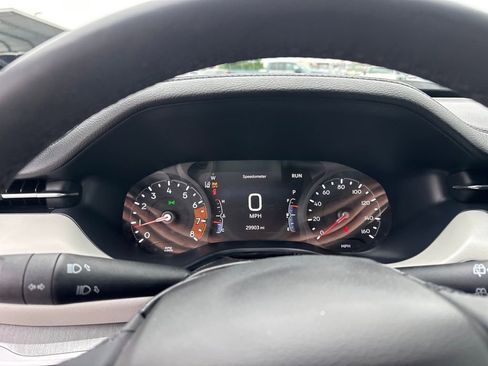 Used 2025 Jeep Compass Limited AWD/4WD image 17