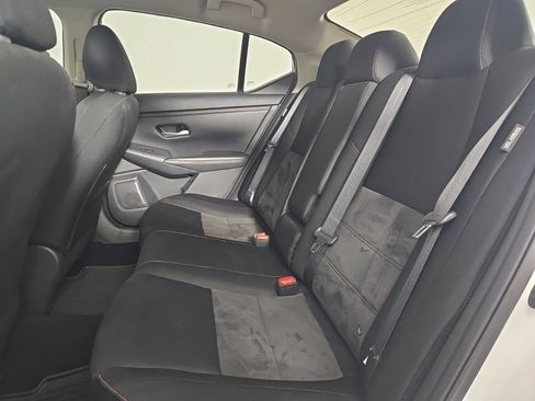 Used 2025 Nissan Sentra SR FWD image 12
