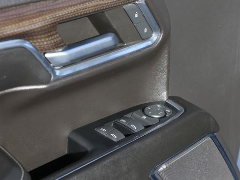 Used 2024 Chevrolet Silverado 1500 LT Trail Boss w/ Protection Package image 11