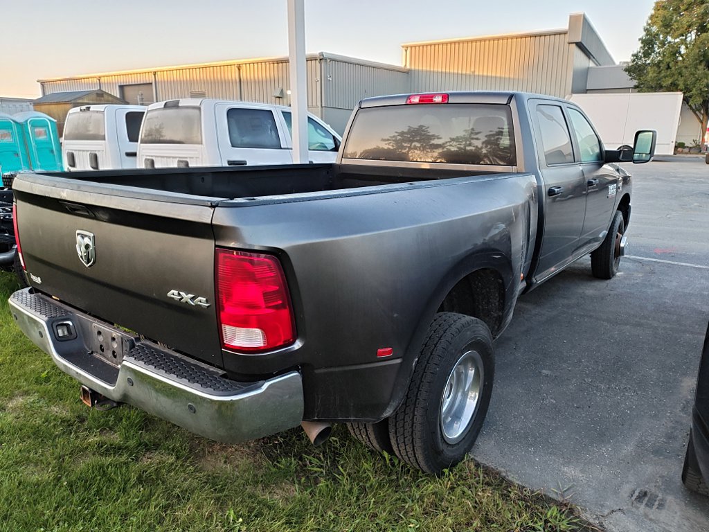Used 2018 RAM 3500 Tradesman w/ Chrome Appearance Group AWD/4WD image 5