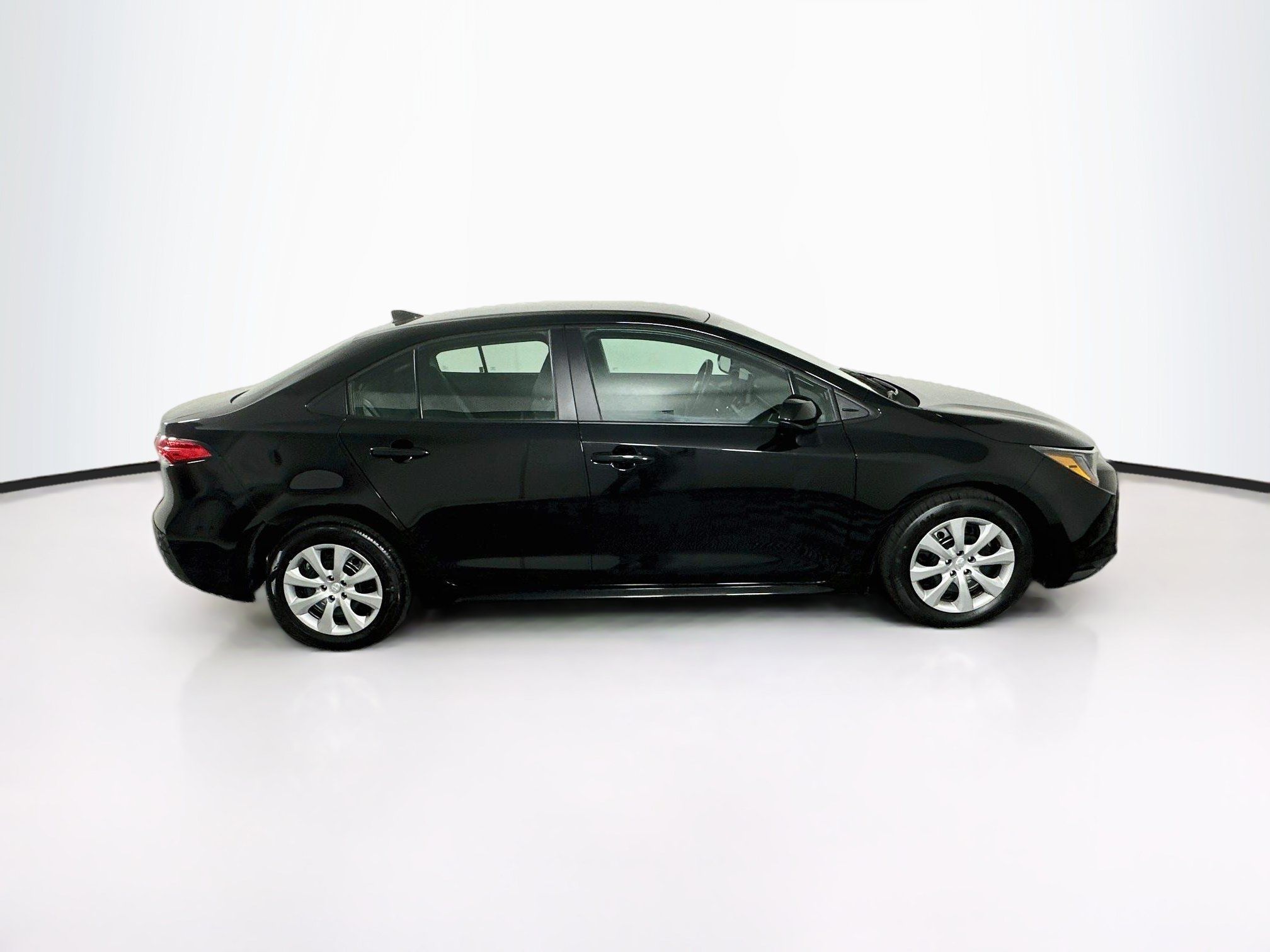 Used 2026 Toyota Corolla LE FWD image 10