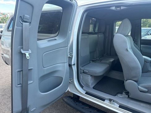 Used 2010 Toyota Tacoma 4x4 Access Cab V6 image 19