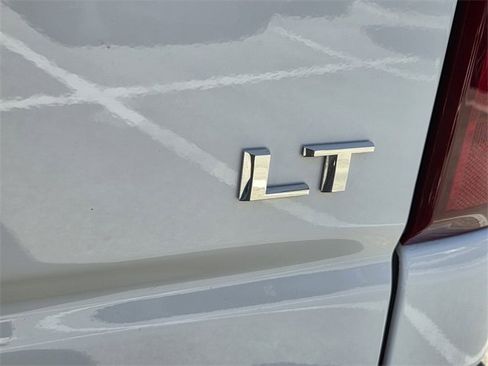 Used 2025 Chevrolet Silverado 2500 LT w/ Convenience Package image 21