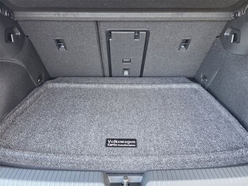 New 2026 Volkswagen Golf image 23