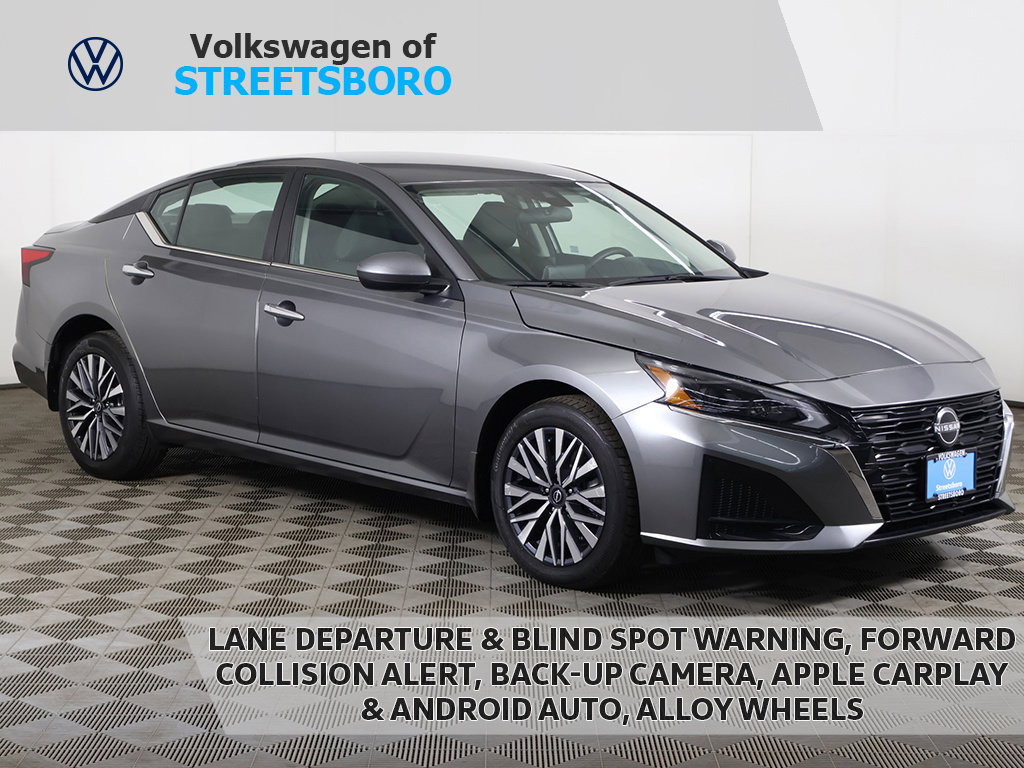 Used 2023 Nissan Altima 2.5 SV AWD/4WD image 1
