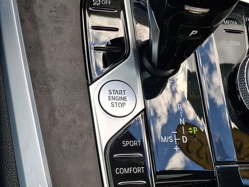 Used 2022 BMW X5 xDrive40i w/ Premium Package image 23