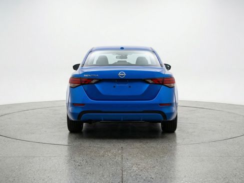Used 2025 Nissan Sentra SV image 7