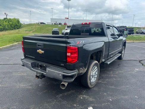 Used 2018 Chevrolet Silverado 2500 LTZ w/ Duramax Plus Package AWD/4WD image 3
