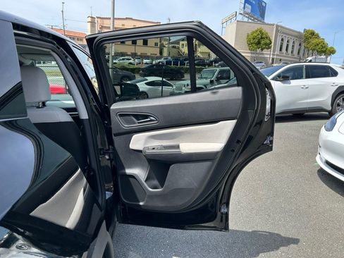 Used 2024 Honda Prologue EX image 46