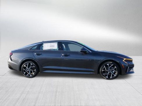 New 2025 Kia K5 EX image 2