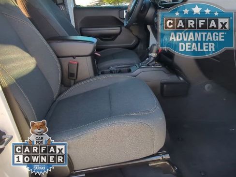 Used 2024 Jeep Wrangler Sport S image 19