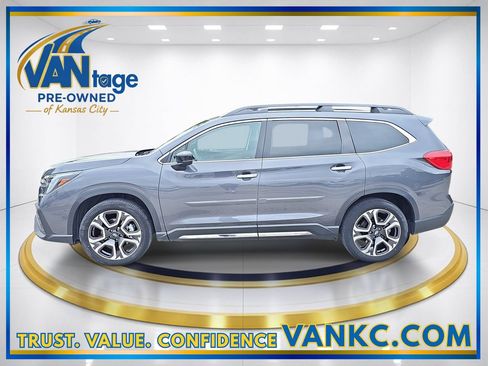 Used 2024 Subaru Ascent Touring AWD/4WD image 10