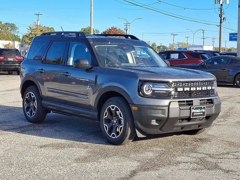 New 2025 Ford Bronco Sport Outer Banks image 2