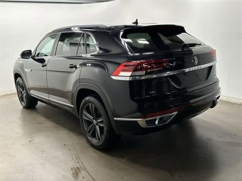 Certified 2022 Volkswagen Atlas Cross Sport SEL R-Line image 34