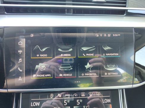 Used 2023 Audi A8 L 3.0T AWD/4WD image 25