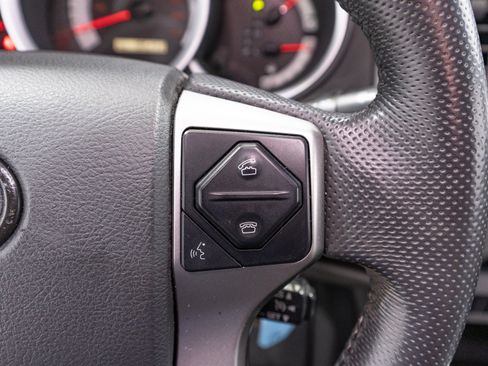 Used 2015 Toyota Tacoma 4x4 Double Cab w/ TRD Sport Package image 23