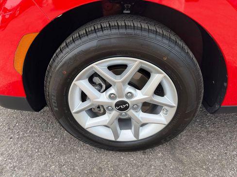 Used 2025 Kia Soul LX w/ LX Technology Package image 28