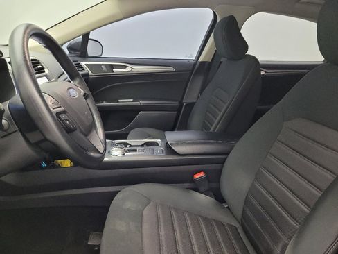 Used 2020 Ford Fusion SE FWD image 17