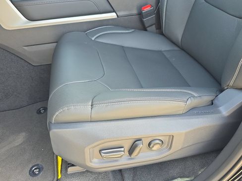 New 2026 Toyota Tundra Limited AWD/4WD image 25
