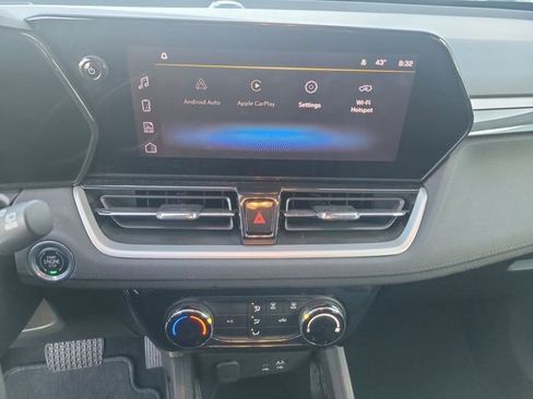 Used 2025 Chevrolet TrailBlazer LT image 20